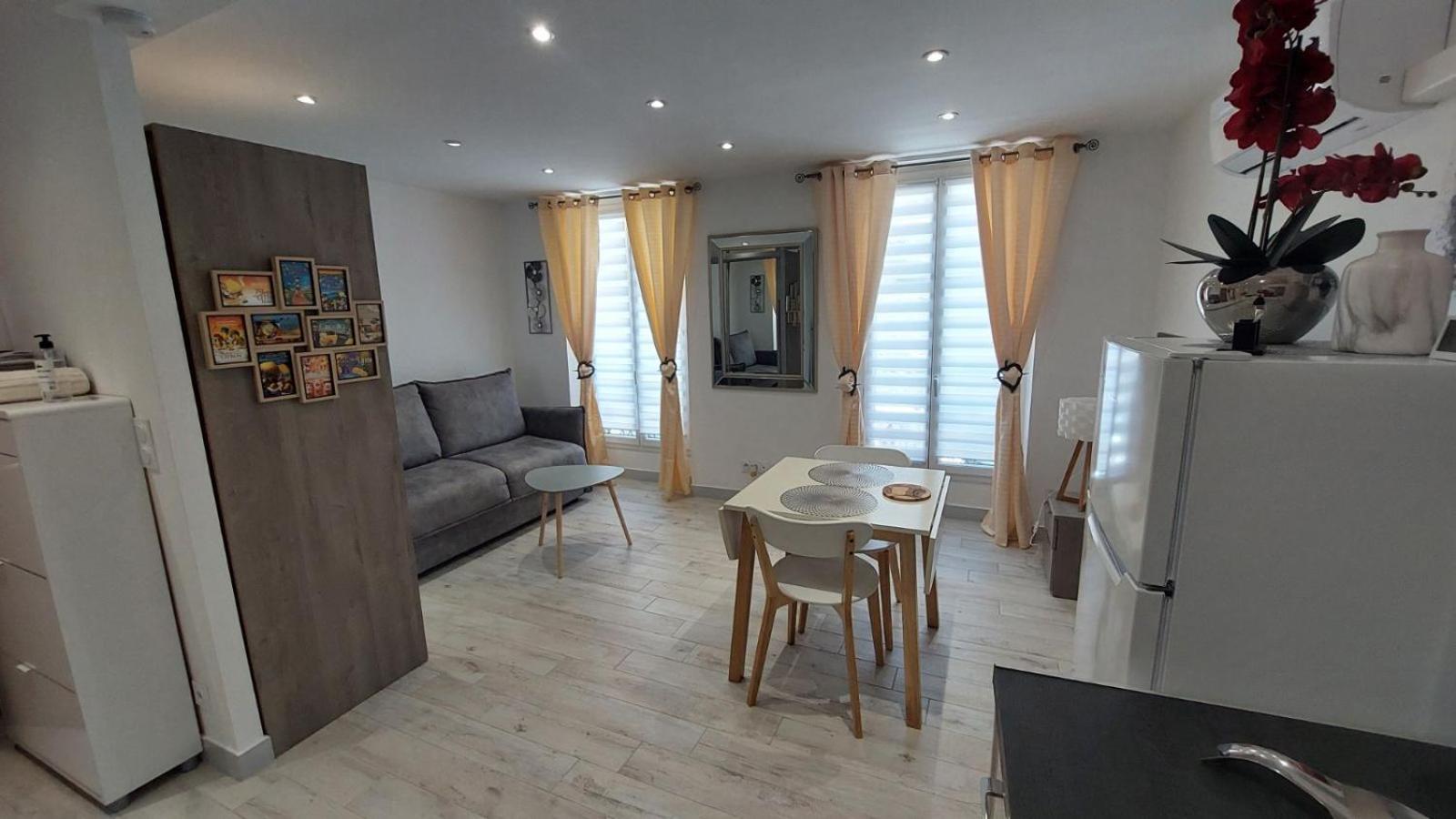 Studio Lumineux Avec Parking Proche Monaco, Nice, Plage Et Gare Menton Exterior photo