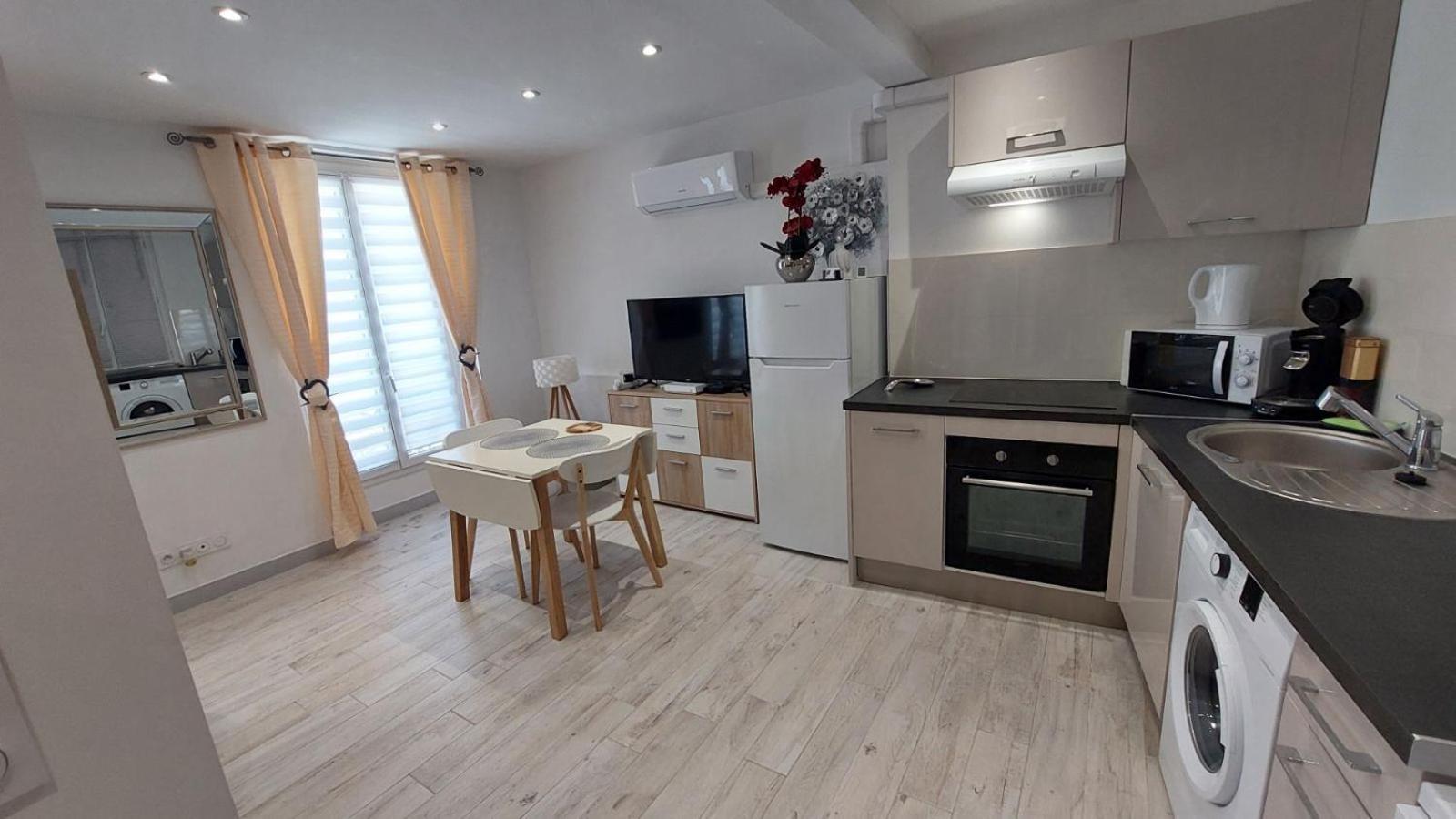 Studio Lumineux Avec Parking Proche Monaco, Nice, Plage Et Gare Menton Exterior photo